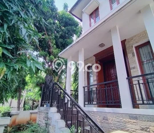 Lokasi strategis! Rumah siap huni disewakan di Mampang Prapatan LB 264m2 Lokasi strategis! Rumah siap huni disewakan di Mampang Prapatan LB 264m2