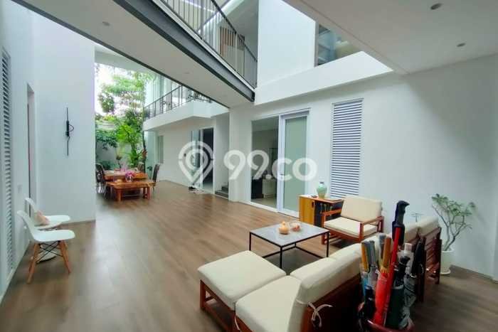 Dijual Rumah Luas Elegan Dengan View Eksklusif di Setra Sari, Bandung Dijual Rumah Luas Elegan Dengan View Eksklusif di Setra Sari, Bandung