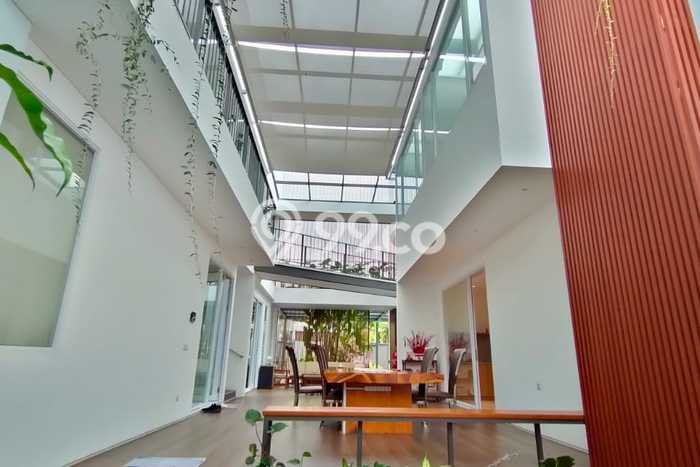 Dijual Rumah Luas Elegan Dengan View Eksklusif di Setra Sari, Bandung Dijual Rumah Luas Elegan Dengan View Eksklusif di Setra Sari, Bandung