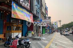 Ruko Bagus Dijual LB 90m2 Lokasi Strategis Depok Area Cocok untuk Berbisnis Ruko Bagus Dijual LB 90m2 Lokasi Strategis Depok Area Cocok untuk Berbisnis