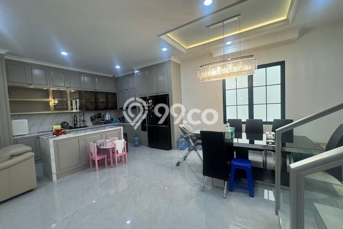 Hunian Elit LB 300m2 Siap Huni Desain Elegan di Daan Mogot, Jakarta Barat Hunian Elit LB 300m2 Siap Huni Desain Elegan di Daan Mogot, Jakarta Barat