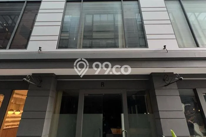 Ruko Dijual di Prime Area Jakarta Selatan Luas 215m2 Ruko Dijual di Prime Area Jakarta Selatan Luas 215m2