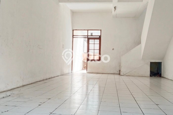 FOR RENT! Ruko di Taman Holis Indah Cocok untuk Bisnis 150m2 FOR RENT! Ruko di Taman Holis Indah Cocok untuk Bisnis 150m2