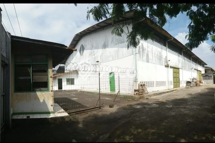 Gudang untuk Disewa di Pusat Bandung Luas Bangunan 900m2 Gudang untuk Disewa di Pusat Bandung Luas Bangunan 900m2