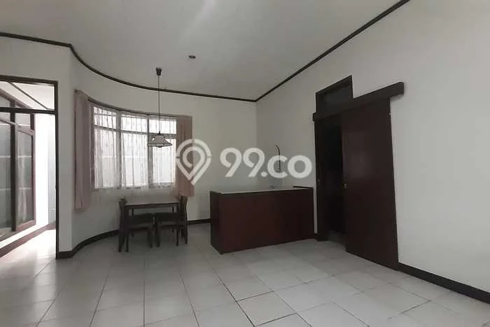 Rumah sewa siap pakai 3 KT di Pasteur, Bandung Rumah sewa siap pakai 3 KT di Pasteur, Bandung