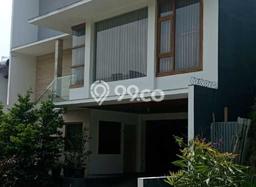 Rumah Elit Modern Tanpa Renovasi di Setra Duta Bandung Rumah Elit Modern Tanpa Renovasi di Setra Duta Bandung