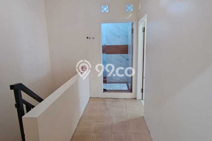 Jual Rumah Eksklusif 4 KT di Cihanjuang, Bandung Jual Rumah Eksklusif 4 KT di Cihanjuang, Bandung