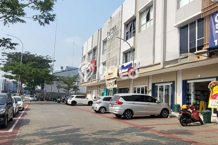 Unit Ruko Dijual di Tangerang LT 72m2 & LB 162m2 Unit Ruko Dijual di Tangerang LT 72m2 & LB 162m2