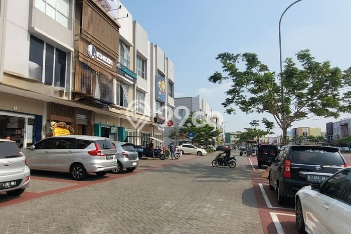 Unit Ruko Dijual di Tangerang LT 72m2 & LB 162m2 Unit Ruko Dijual di Tangerang LT 72m2 & LB 162m2