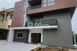Rumah Luxury Modern Siap Huni di Alam Sutera Tangerang Rumah Luxury Modern Siap Huni di Alam Sutera Tangerang
