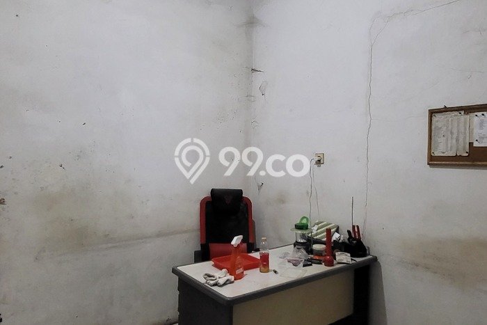 Area Ramai! Gudang Dijual di Cisauk untuk Bisnis Luas Bangunan 400m2 Area Ramai! Gudang Dijual di Cisauk untuk Bisnis Luas Bangunan 400m2