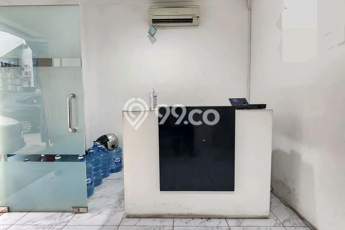 Area Ramai! Ruko Dijual di Kebayoran Baru untuk Bisnis Luas Bangunan 270m2 Area Ramai! Ruko Dijual di Kebayoran Baru untuk Bisnis Luas Bangunan 270m2