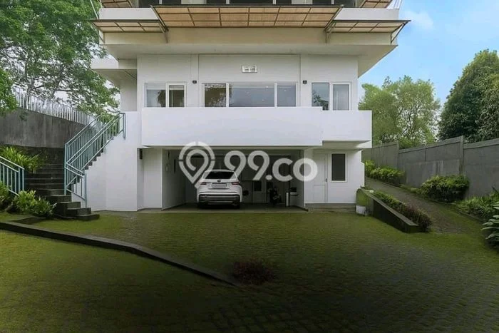 AREA PREMIUM! Vila di Cisarua, Ukuran 750m2m², Dekat pusat kota AREA PREMIUM! Vila di Cisarua, Ukuran 750m2m², Dekat pusat kota