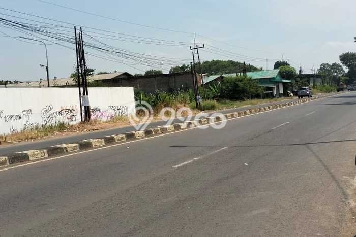 Tanah Kosong Dijual di Karawang dengan Area 1300m2 Tanah Kosong Dijual di Karawang dengan Area 1300m2