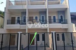 Jual Rumah Luas Megah Dengan View Cantik di Tanjung Duren, Jakarta Barat Jual Rumah Luas Megah Dengan View Cantik di Tanjung Duren, Jakarta Barat