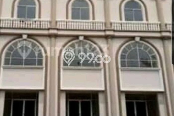 FOR RENT! Ruko di Green Lake City Cocok untuk Bisnis 211m2 FOR RENT! Ruko di Green Lake City Cocok untuk Bisnis 211m2