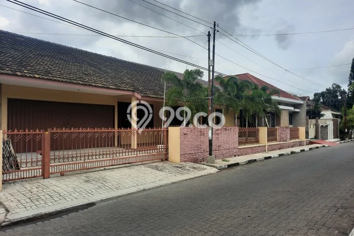 BEST PRICE! Rumah kawasan , Akses ke Fasilitas, 3 KM, LT 590m2m² LB 500m2m² BEST PRICE! Rumah kawasan , Akses ke Fasilitas, 3 KM, LT 590m2m² LB 500m2m²