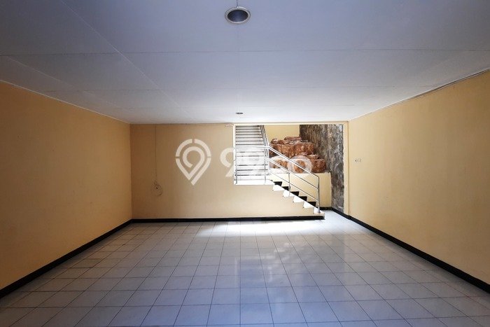 Disewakan Rumah Konsep Modern di Candisari Semarang dengan 5 Kamar Disewakan Rumah Konsep Modern di Candisari Semarang dengan 5 Kamar