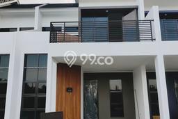 For Sale Hunian Rumah Terawat 4 Kamar di Lippo Karawaci, Tangerang For Sale Hunian Rumah Terawat 4 Kamar di Lippo Karawaci, Tangerang
