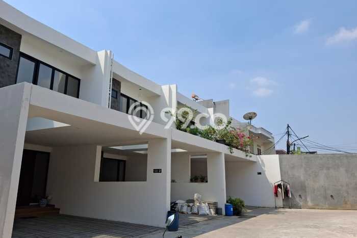 Jual Rumah Luas Elegan Dengan View Cantik di Sunrise Garden, Jakarta Barat Jual Rumah Luas Elegan Dengan View Cantik di Sunrise Garden, Jakarta Barat