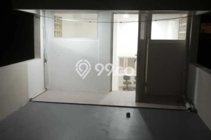 Rumah Luas Asri 3 KT Siap Pakai di Grogol Jakarta Barat Rumah Luas Asri 3 KT Siap Pakai di Grogol Jakarta Barat