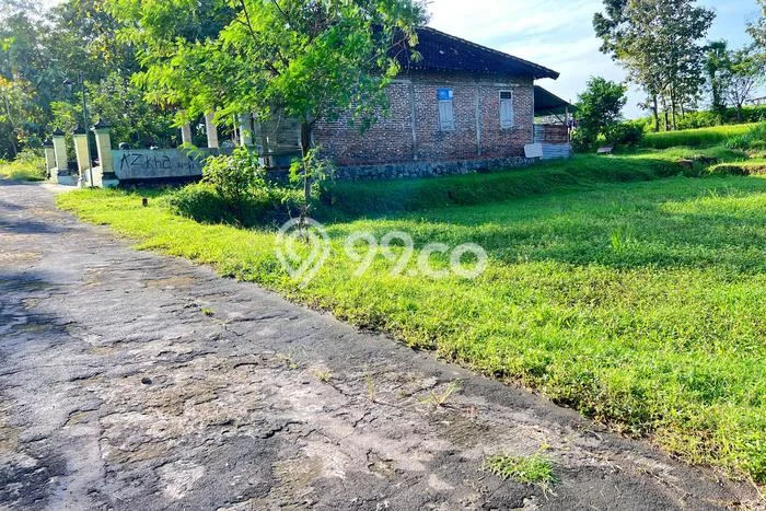 Jual Tanah Area Berkembang Kawasan Karanganyar, Luas 395m², Dekat Karanganyar, Surakarta, Surakarta Jual Tanah Area Berkembang Kawasan Karanganyar, Luas 395m², Dekat Karanganyar, Surakarta, Surakarta