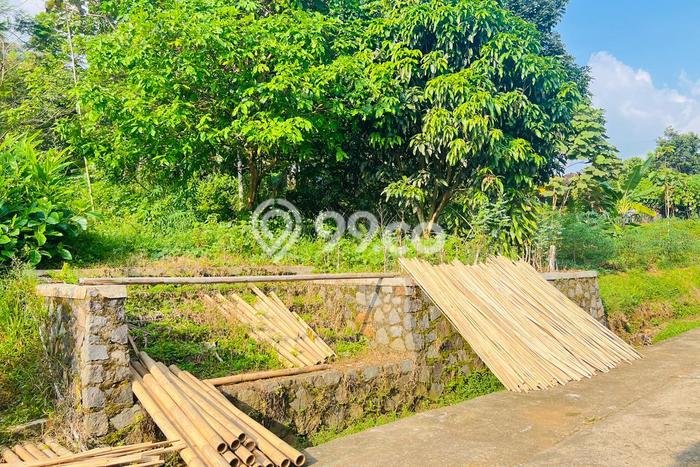 Lahan Dijual Lokasi Kerjo, Karanganyar dengan Luas Tanah 400m2 dan Status SHM Lahan Dijual Lokasi Kerjo, Karanganyar dengan Luas Tanah 400m2 dan Status SHM