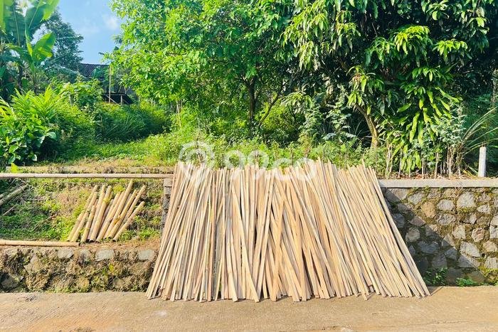 Lahan Dijual Lokasi Kerjo, Karanganyar dengan Luas Tanah 400m2 dan Status SHM Lahan Dijual Lokasi Kerjo, Karanganyar dengan Luas Tanah 400m2 dan Status SHM