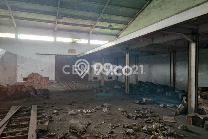 Gudang untuk disewa di Mundu punya LT 3000m2 & LB 900m2 harga sewa kompetitif Gudang untuk disewa di Mundu punya LT 3000m2 & LB 900m2 harga sewa kompetitif