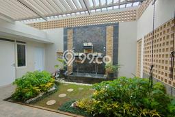 Rumah Luxury Modern Tanpa Renovasi di Kota Baru Parahyangan Bandung Rumah Luxury Modern Tanpa Renovasi di Kota Baru Parahyangan Bandung