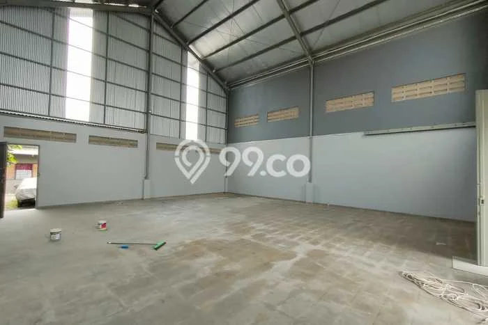 AREA PREMIUM! Gudang Disewakan Kawasan Taman Kopo Indah, Luas 175m², Jalan Strategis AREA PREMIUM! Gudang Disewakan Kawasan Taman Kopo Indah, Luas 175m², Jalan Strategis