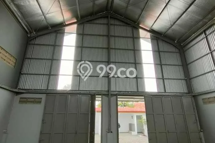 AREA PREMIUM! Gudang Disewakan Kawasan Taman Kopo Indah, Luas 175m², Jalan Strategis AREA PREMIUM! Gudang Disewakan Kawasan Taman Kopo Indah, Luas 175m², Jalan Strategis