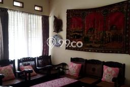 Rumah Terawat di Katapang, Bandung, Luas 248m² LB 200m² HARGA MENARIK! Rumah Terawat di Katapang, Bandung, Luas 248m² LB 200m² HARGA MENARIK!