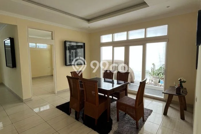 Jual Rumah Luas Elegan Dengan View Eksklusif di Burangrang, Bandung Jual Rumah Luas Elegan Dengan View Eksklusif di Burangrang, Bandung