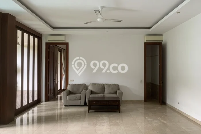 Rumah sewa siap huni 4 KT di Cipete, Jakarta Selatan Rumah sewa siap huni 4 KT di Cipete, Jakarta Selatan