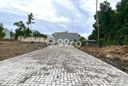 Lahan Strategis di Sleman Dijual dengan Luas 211m2 Lahan Strategis di Sleman Dijual dengan Luas 211m2