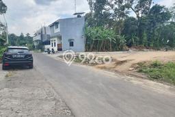 Tanah Dijual Area Strategis di Sleman Yogyakarta 200m2 Tanah Dijual Area Strategis di Sleman Yogyakarta 200m2