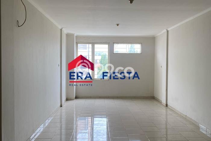 Unit Ruko Dijual di Duri Kosambi Jakarta Barat Luas Tanah 48m2, Luas Bangunan 96m2 Unit Ruko Dijual di Duri Kosambi Jakarta Barat Luas Tanah 48m2, Luas Bangunan 96m2