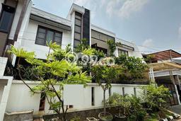 Rumah Luxury Modern Siap Huni di Metro Permata Tangerang Rumah Luxury Modern Siap Huni di Metro Permata Tangerang