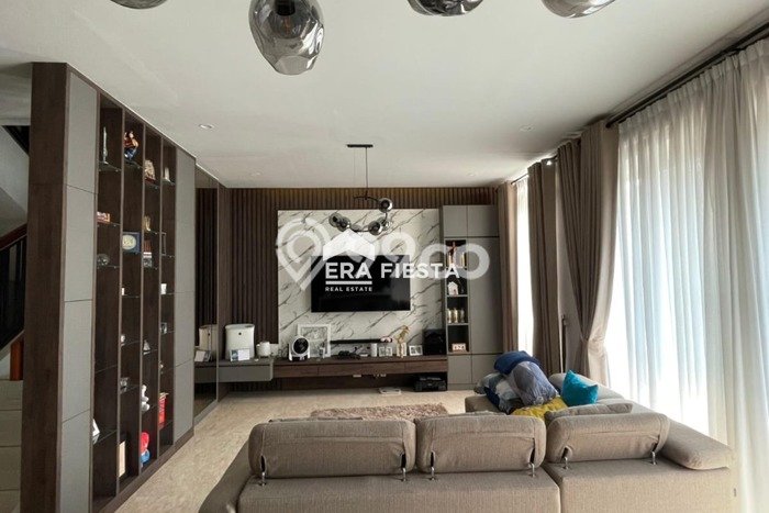 Jual Rumah Luas Elegan Dengan View Cantik di BSD Green Wich, Tangerang Jual Rumah Luas Elegan Dengan View Cantik di BSD Green Wich, Tangerang