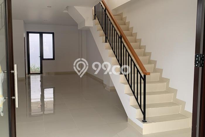 Unit Ruko Dijual di Jakarta Barat LT 75m2 & LB 225m2 Unit Ruko Dijual di Jakarta Barat LT 75m2 & LB 225m2