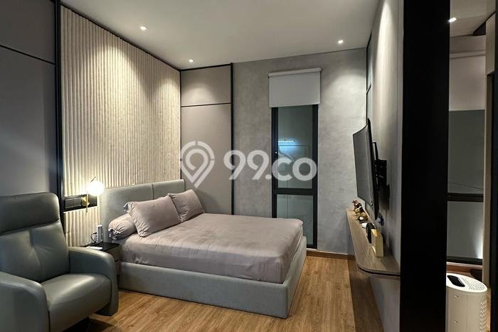 Rumah Elit Modern Tanpa Renovasi di BSD City Tangerang Rumah Elit Modern Tanpa Renovasi di BSD City Tangerang