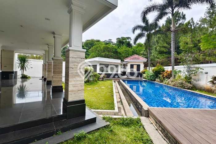 For Sale! Premium House LT 1600m2 Desain Modern di Sentul City For Sale! Premium House LT 1600m2 Desain Modern di Sentul City