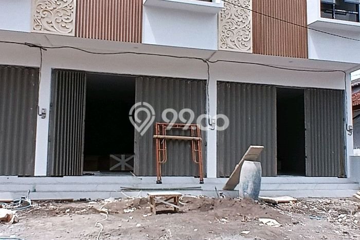 Unit Ruko Dijual di Kuta Badung Luas Tanah 107m2, Luas Bangunan 140m2 Unit Ruko Dijual di Kuta Badung Luas Tanah 107m2, Luas Bangunan 140m2
