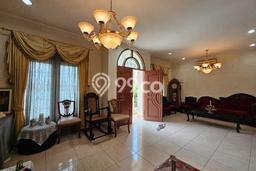Ready to Use! Premium House LT 160m2 Desain Elegan di Puri Indah Ready to Use! Premium House LT 160m2 Desain Elegan di Puri Indah