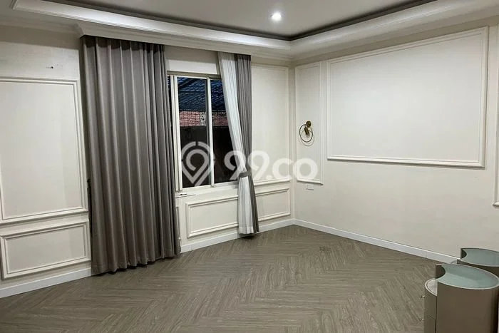 Siap Huni Hunian Elit 4 Kamar di Cipondoh Dekat ke Mana Saja Siap Huni Hunian Elit 4 Kamar di Cipondoh Dekat ke Mana Saja