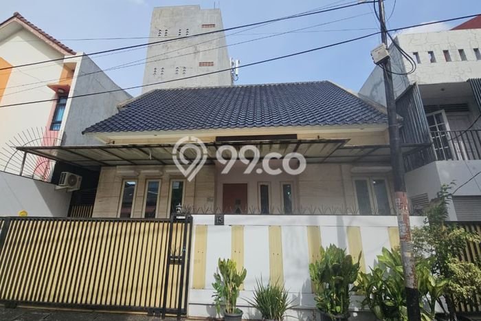 Dijual Rumah Premium dengan Fasilitas Sekitar Lengkap di Kebon Jeruk, Jakarta Barat Dijual Rumah Premium dengan Fasilitas Sekitar Lengkap di Kebon Jeruk, Jakarta Barat