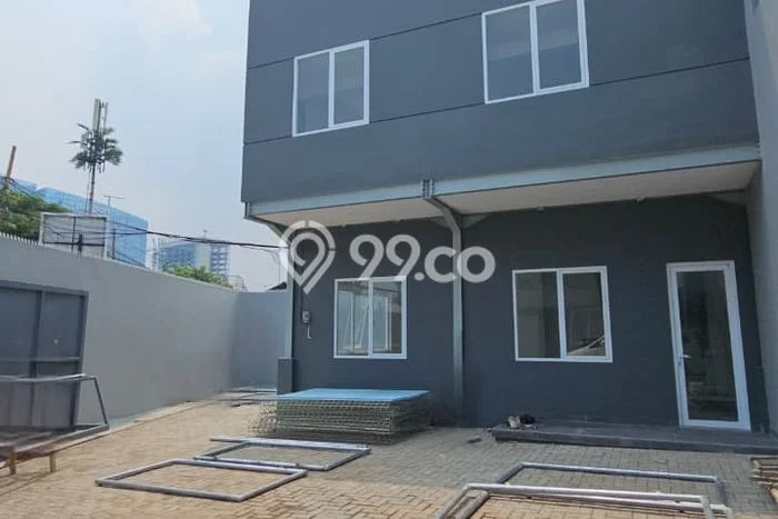 Unit Komersial Disewakan di Jakarta Barat Area Strategis Harga Kompetitif Unit Komersial Disewakan di Jakarta Barat Area Strategis Harga Kompetitif