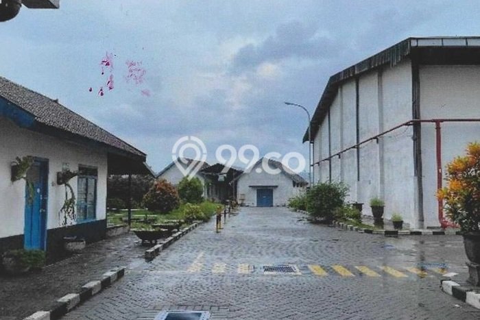 AREA PREMIUM! Gudang di Kedungkandang, Luas 7716m2m², Kawasan Komersial AREA PREMIUM! Gudang di Kedungkandang, Luas 7716m2m², Kawasan Komersial
