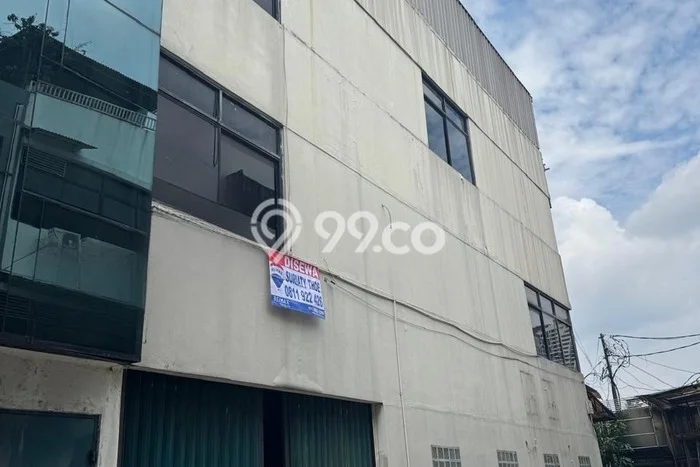 Ruko disewakan di Kebayoran Lama Jakarta Selatan dengan luas bangunan 504m2 Ruko disewakan di Kebayoran Lama Jakarta Selatan dengan luas bangunan 504m2